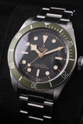 Load image into Gallery viewer, Tudor Black Bay 79230G - Detailed view 3