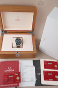 Load image into Gallery viewer, Omega Seamaster Diver 300 M 21030422010001 - Papiere und oder Lieferumfang