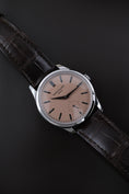 Bild in Galerie-Betrachter laden, Patek Philippe Calatrava 6196P-001 - Detailansicht 1