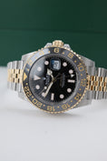Bild in Galerie-Betrachter laden, Rolex GMT Master II 126713GRNR - Detailansicht 2