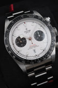 Bild in Galerie-Betrachter laden, Tudor Black Bay Chronograph 79360N - Detailansicht 1