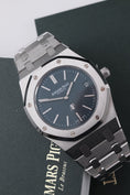 Load image into gallery viewer, Audemars Piguet Royal Oak Jumbo 15202ST.OO.1240ST.01 - Detailed view 4