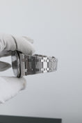 Load image into gallery viewer, Audemars Piguet Royal Oak Jumbo 15202ST.OO.1240ST.01 - Detailed view 9