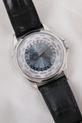 Cargue la imagen en el visor de la galería, Patek Philippe World Time 5130P - Detailansicht 4