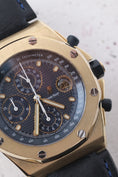 Cargar la imagen en la vista de la galería, Audemars Piguet Royal Oak Offshore Cronógrafo 25770BA - Vista detallada 3