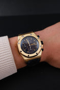 Bild in Galerie-Betrachter laden, Audemars Piguet Royal Oak Offshore Chronograph 25770BA - Detailansicht 11