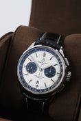Charger l'image dans la visionneuse de galerie, Chronographe Breitling Premier B01 AB0118221G1P1 - Vue détaillée 2