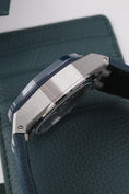 Load image into gallery viewer, Audemars Piguet Royal Oak Offshore Chronograph 26420SO.OO.A029VE.01 - Detailed view 6