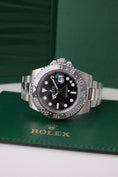 Bild in Galerie-Betrachter laden, Rolex GMT-Master II 126710GRNR - Detailansicht 4