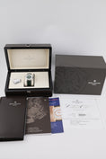 Załaduj obraz do przeglądarki galerii, Patek Philippe World Time Chronograph 5930P-001 – dokumenty i/lub zakres dostawy