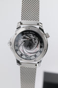 Bild in Galerie-Betrachter laden, Omega Seamaster 300 James Bond 60th Anniversary 21030422003002 - Detailansicht 9