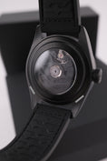 Carica l'immagine nel visualizzatore della galleria, Tudor Black Bay 79210CNU - Detailansicht 10