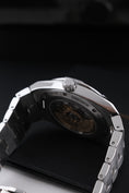 Bild in Galerie-Betrachter laden, Vacheron Constantin Overseas 4000V/210A-B911 - Detailansicht 8