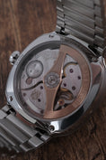 Bild in Galerie-Betrachter laden, H.Moser & Cie Streamliner Centre Seconds 6200-1207 - Detailansicht 6