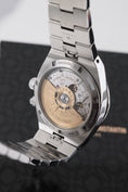 Cargar la imagen en la vista de la galería, Vacheron Constantin Overseas Dual Time 7900V/110A-B334 - Vista detallada 10