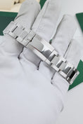 Load image into gallery viewer, Rolex GMT-Master II 116710LN - detailed view 6