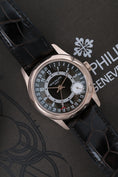 Załaduj obraz do przeglądarki galerii, Patek Philippe Calatrava 6000R-001 - Widok szczegółowy 4