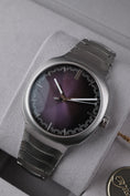 Load image into gallery viewer, H.Moser & Cie Streamliner Centre Seconds Purple Haze 6201-1201 - Detailansicht 2