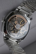 Load image into gallery viewer, H.Moser & Cie Streamliner Centre Seconds Purple Haze 6201-1201 - Detailansicht 9