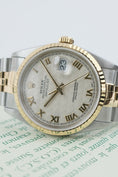 Load image into gallery viewer, Rolex Datejust 36 16233 - Detailed view 2