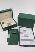 Załaduj obraz do przeglądarki galerii, Rolex Land-Dweller 40 127334 - Papiere und oder Lieferumfang