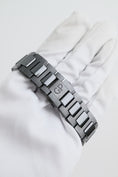 Carica l'immagine nel visualizzatore della galleria, Girard Perregaux Laureato Skeleton 81015-32-001-32A - Detailansicht 7