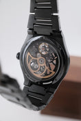 Load image into gallery viewer, Girard Perregaux Laureato Skeleton 81015-32-001-32A - Detailed view 9