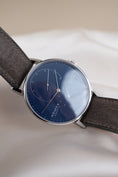Charger l'image dans la visionneuse de la galerie, Nomos Lambda Blue 175 Years Watchmaking Glashütte 960.S3 - Detailansicht 1