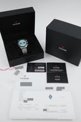Załaduj obraz do przeglądarki galerii, Tudor Black Bay Chrono 79360N-0024 - Dokumentacja i/lub zakres dostawy