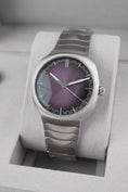 Załaduj obraz do przeglądarki galerii, H.Moser & Cie Streamliner Centre Seconds Purple Haze 6201-1201 - Detailansicht 2