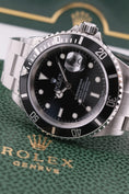 Cargar la imagen en la vista de la galería, Rolex Submariner Date 16610 - Detailansicht 4
