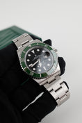Bild in Galerie-Betrachter laden, Rolex Submariner 126610LV - Detailansicht 5
