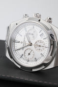Cargar la imagen en la vista de la galería, Vacheron Constantin Overseas Chronograph 5500V/110A-B075 - Vista detallada 3