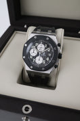 Carica l'immagine nel visualizzatore della galleria, Audemars Piguet Royal Oak Offshore Cronografo 25940SK.OO.D002CA.01.A - Vista dettagliata 1