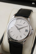 Cargue la imagen en el visor de la galería, Patek Philippe Calatrava 5127G-001 - Detailansicht 3