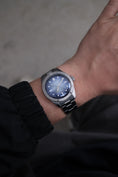 Load image into gallery viewer, Oris Divers 65 X Chronos Limited 01 400 7774 4015 - detailed view 10