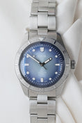 Load image into gallery viewer, Oris Divers 65 X Chronos Limited 01 400 7774 4015 - Detailed view 4