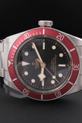 Load image into gallery viewer, Tudor Black Bay 79230R - Detailansicht 3