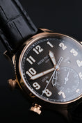 Bild in Galerie-Betrachter laden, Patek Philippe Calatrava Pilot Travel Time Rose 5524R-001 - Detailansicht 2