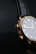 Bild in Galerie-Betrachter laden, Patek Philippe Calatrava Pilot Travel Time Rose 5524R-001 - Detailansicht 4