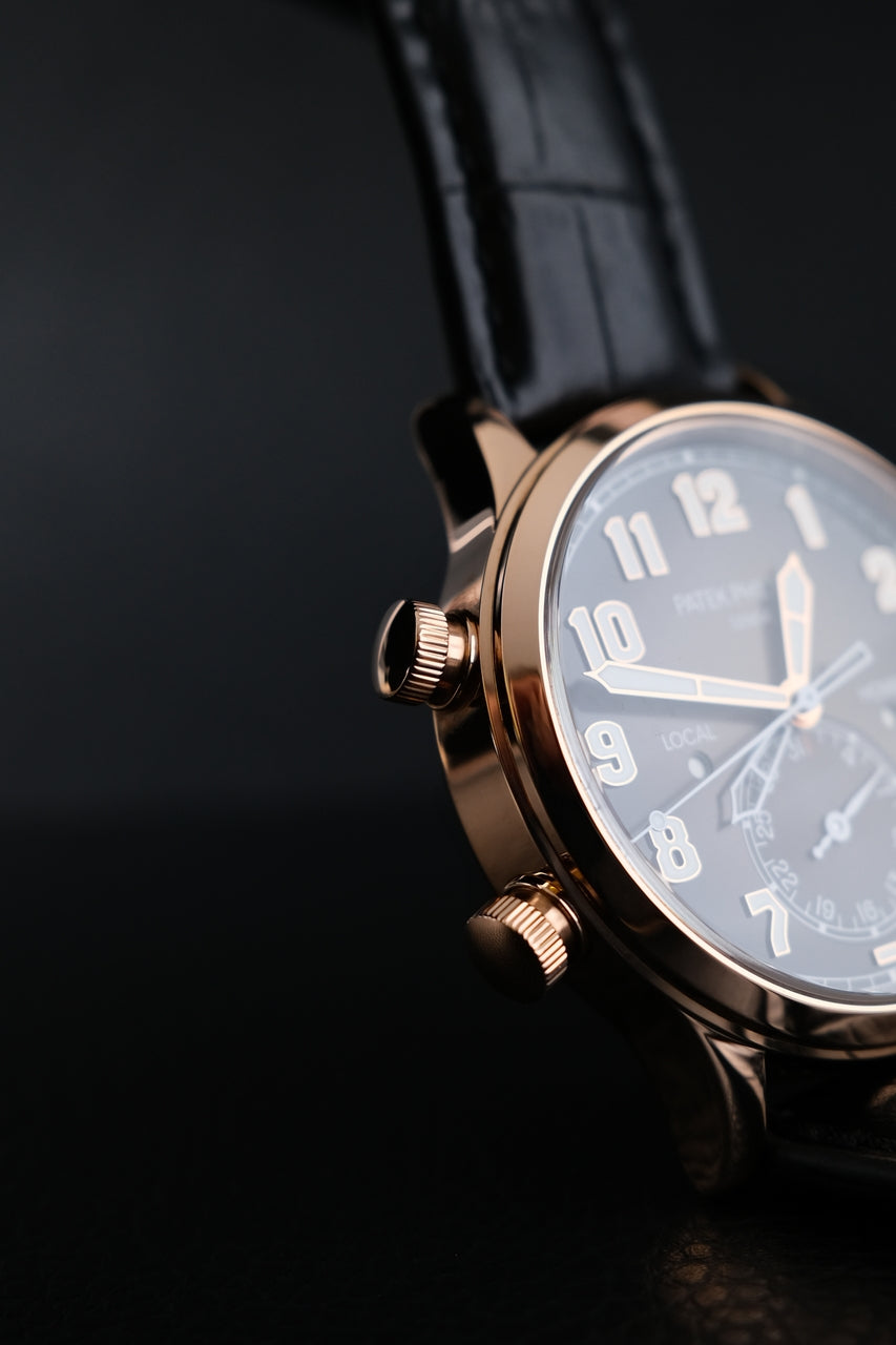 Patek Philippe Calatrava Pilot Travel Time Rose 5524R-001 - Detailansicht 4