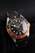 Carica l'immagine nel visualizzatore della galleria, Tudor Black Bay GMT 79833MN - Detailansicht 1