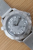 Load image into gallery viewer, Omega Seamaster Diver 300M 210.30.42.20.06.002 - Detailed view 6