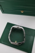 Carica l'immagine nel visualizzatore della galleria, Rolex Oyster Perpetual 34 124200 - Detailansicht 5