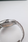 Cargar la imagen en la vista de la galería, Audemars Piguet Royal Oak Jumbo 15202ST.OO.1240ST.01 - Detailansicht 5
