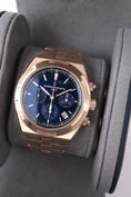 Load image into gallery viewer, Vacheron Constantin Overseas Chronograph 5520V/210R-B952 - Detailansicht 1