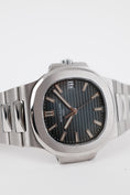 Carica l'immagine nel visualizzatore della galleria, Patek Philippe Nautilus 5800/1A-001 - Detailansicht 2