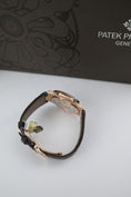 Charger l'image dans la visionneuse de galerie, Patek Philippe Nautilus 5712R-001 - Detailansicht 6