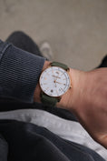 Cargue la imagen en el visor de la galería, Audemars Piguet Code 11.59 15210OR - Detailansicht 10