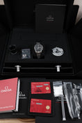 Carica l'immagine nel visualizzatore della galleria, Omega Speedmaster 321 "Ed White" 31130403001001 - Papers and documentation